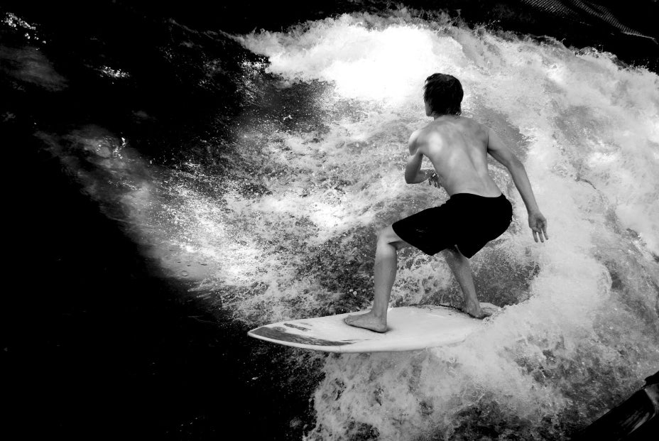 sicher Surfen auf Flüssen - Safety first: Worauf es beim Riversurfen ankommt